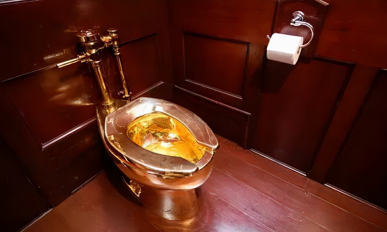 艺术家卡特兰什么实力,卡特兰把一根香蕉粘在墙上