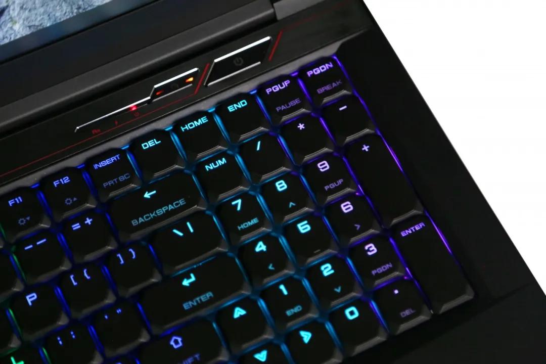 火影t6a测评13代i7,i7-10875h加rtx2070跑分