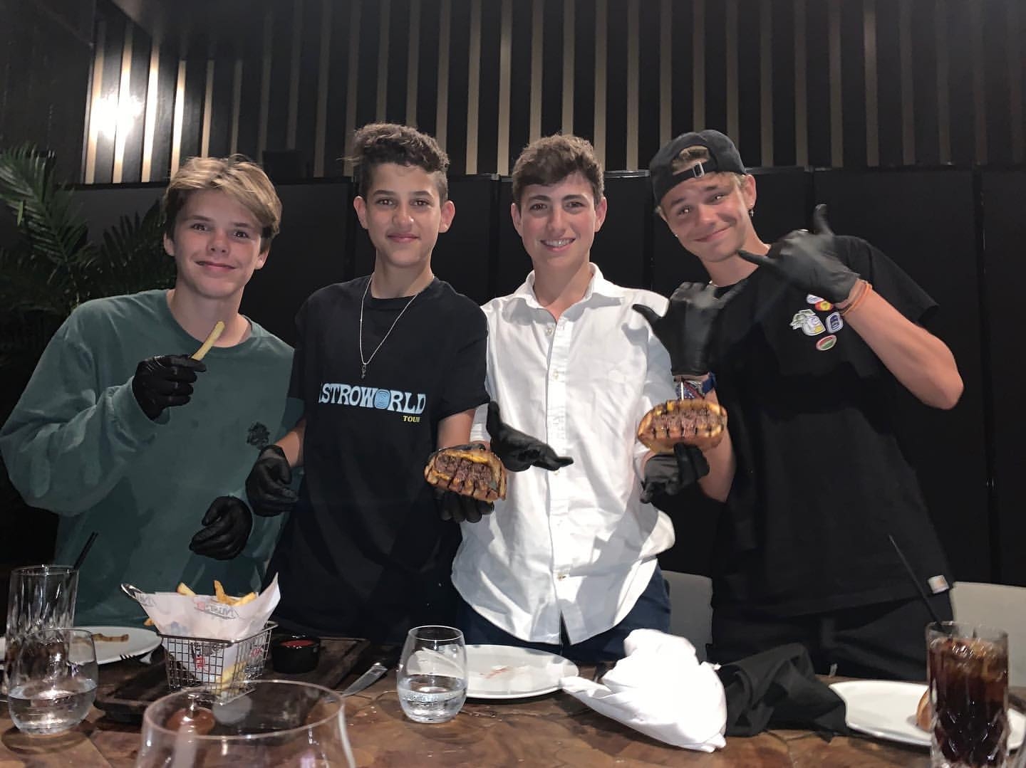 贝克汉姆小七度假,贝克汉姆小七旅行