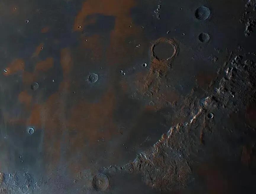 印度公布月球上拍摄的月球照片,印度拍的月球正面照片