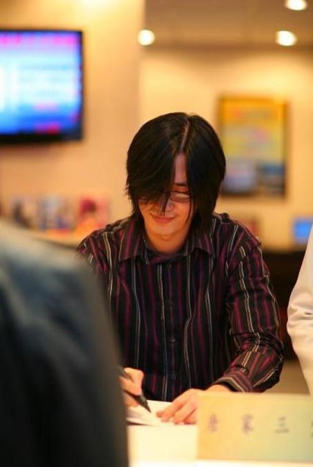 为什么唐家三少人人喊打,唐家三少被封神了吗