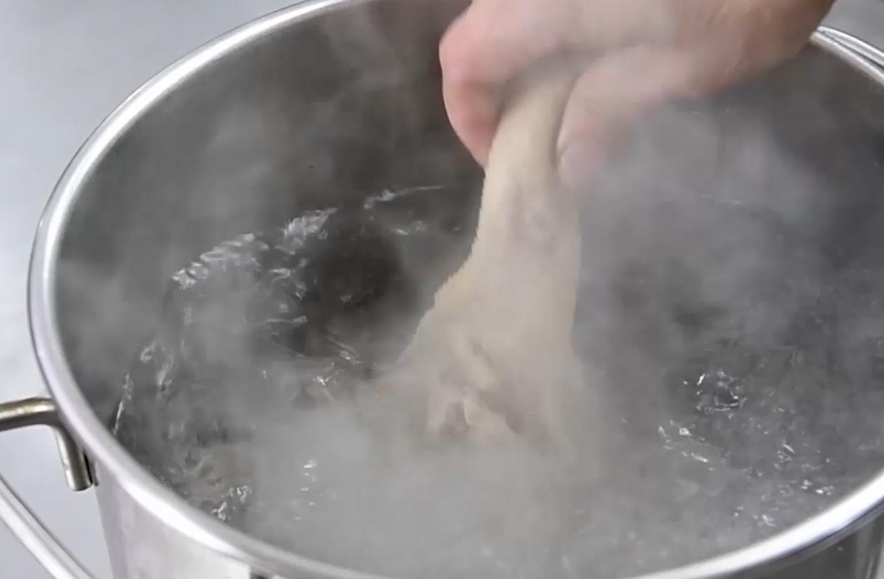 正宗的酸辣粉配方制作视频,酸辣粉的做法大全视频播放