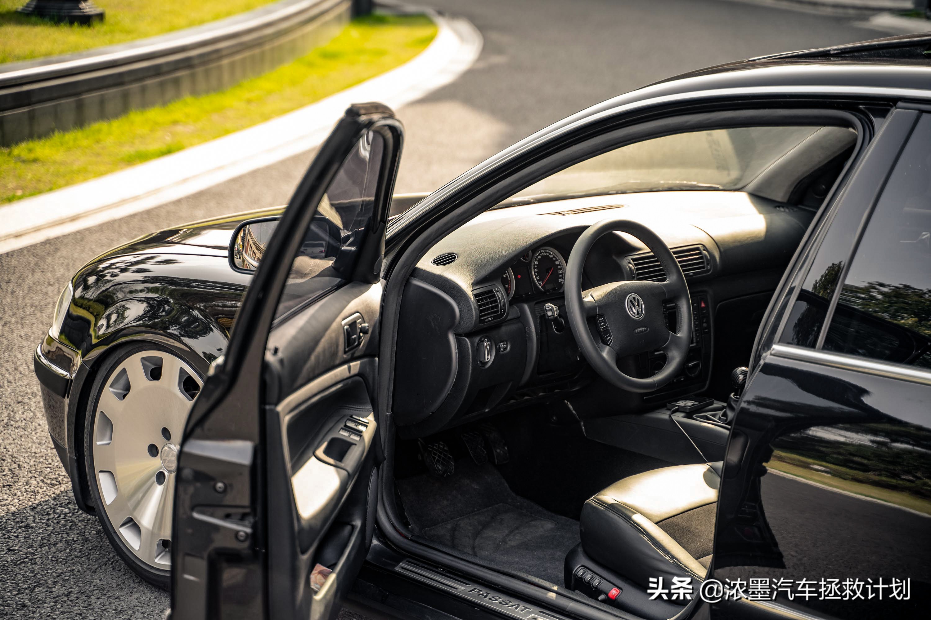 情怀老车帕萨特b5翻新,经典老车b5帕萨特翻新复活