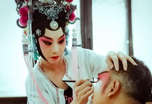 成都人一般说方言还是普通话,成都人普遍说普通话