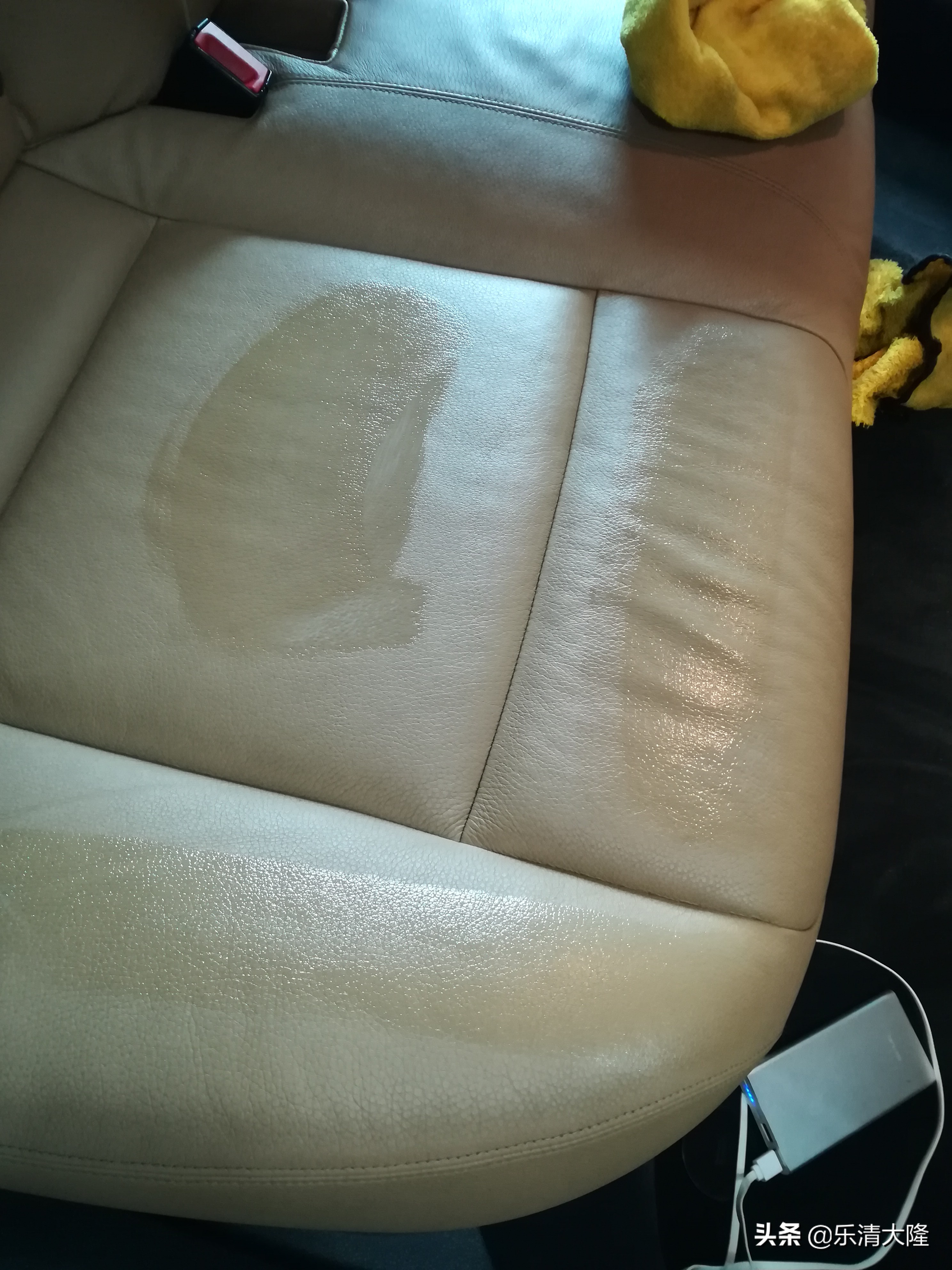 广州宝马7系内饰清洗,宝马7系发动机舱清洗