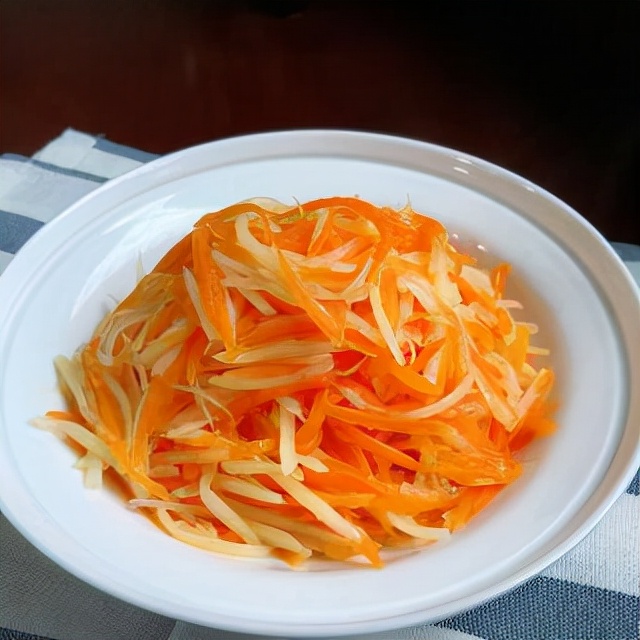 老年人贫血吃什么补血最快孕妇,老年人巨幼性细胞贫血晚期症状