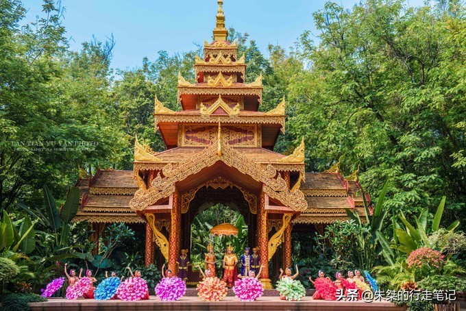 西双版纳泼水节攻略,西双版纳傣族泼水节和广西泼水节