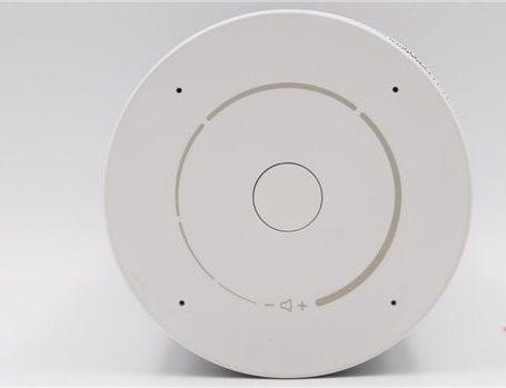 去年还2000一台的曼哈顿音响，现在却不足100的斐讯R1音响开箱