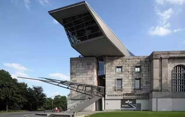 「伟大城市」纽伦堡，一尊皇座，几把囚椅