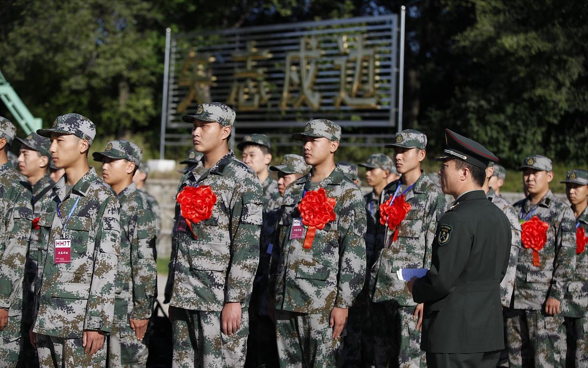 义务兵去当兵需要什么条件,当兵两年义务兵有前途吗