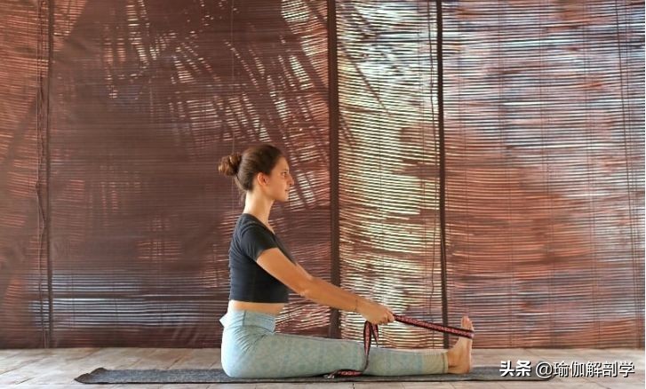 初学练瑜伽从第1步练起怎么练,初学者练瑜伽要怎么样练