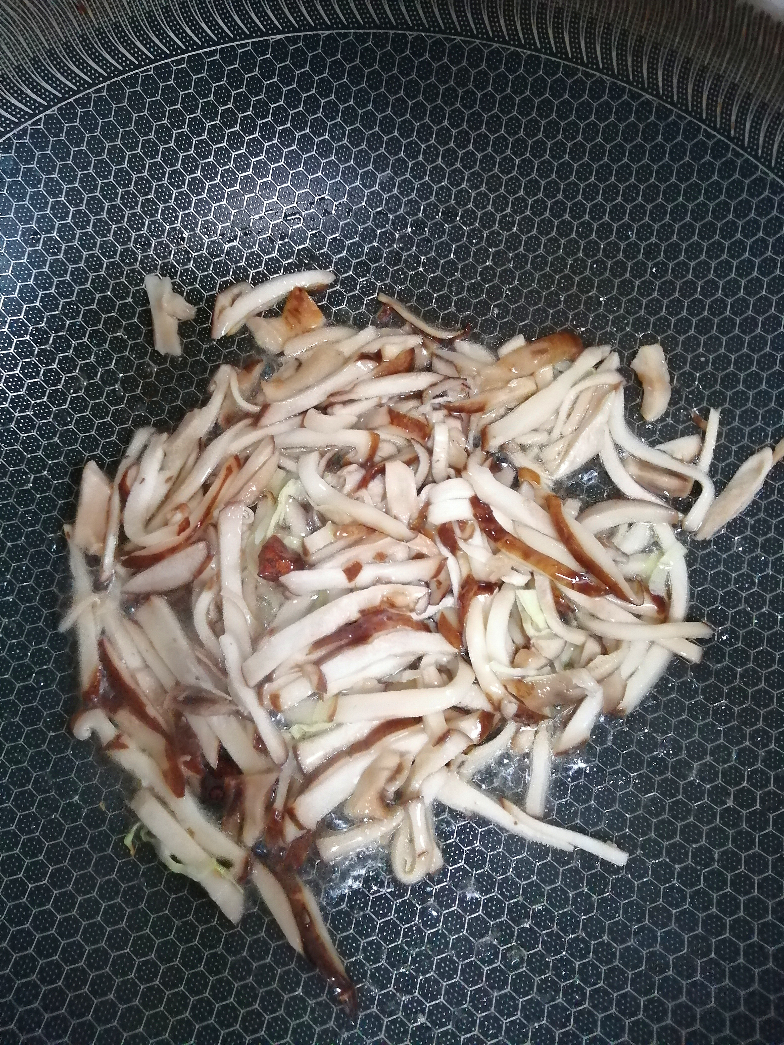 炒饼不粘锅的技巧,炒饼糊锅是什么原因