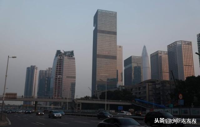 刚刚，全国“权健”经销商都在高呼“爱国”，又一个鸿茅药酒？