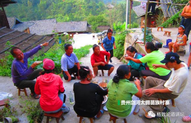 为什么长毛的火腿还能吃,长毛的火腿肠吃了会怎样