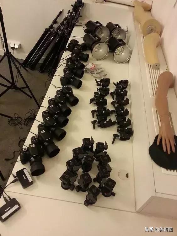 木雕是一门需要技术的艺术，值得尊重