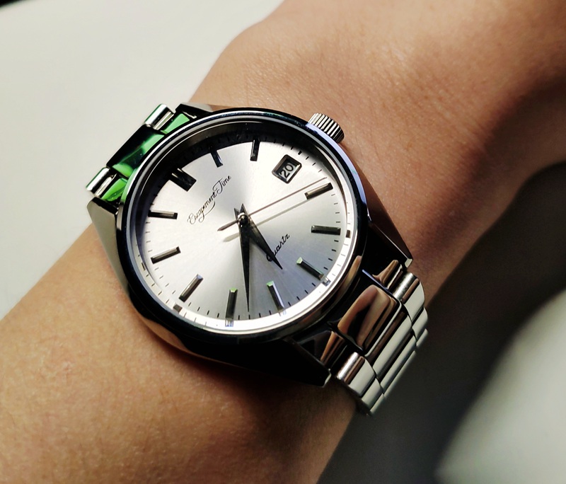 推荐一款比较潮百搭的表,适合年轻人的几款表