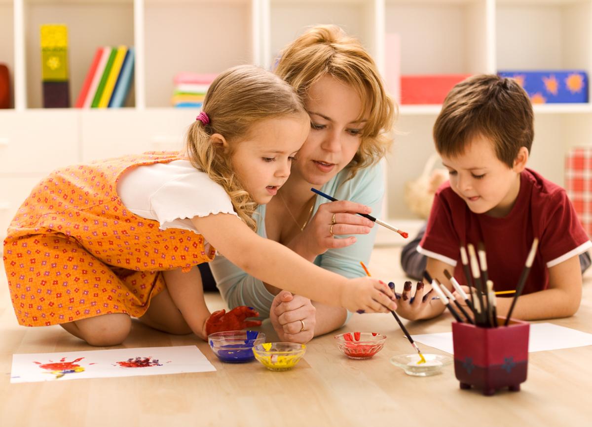 食指比无名指长智力低下,食指与无名指哪个长代表智力强