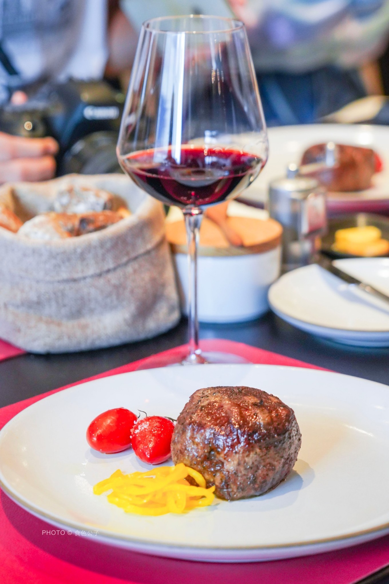 海上养猪场邮轮,海洋光谱号邮轮海上养猪场