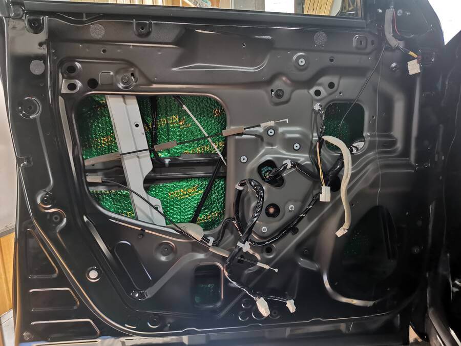 日产途乐汽车隔音要多少钱,23款途乐改装全车内饰隔音过程