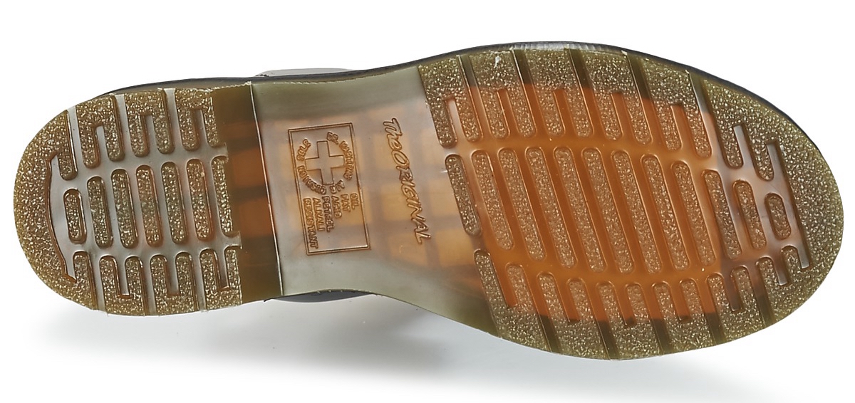 黑马丁靴怎样搭配好看,黑马丁靴应该怎么搭配