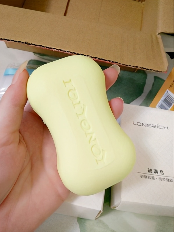 lush小红帽洗头皂,罗兰洗头皂实测