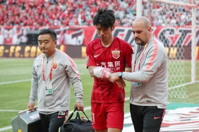 上港冬训李圣龙,自给自足后续