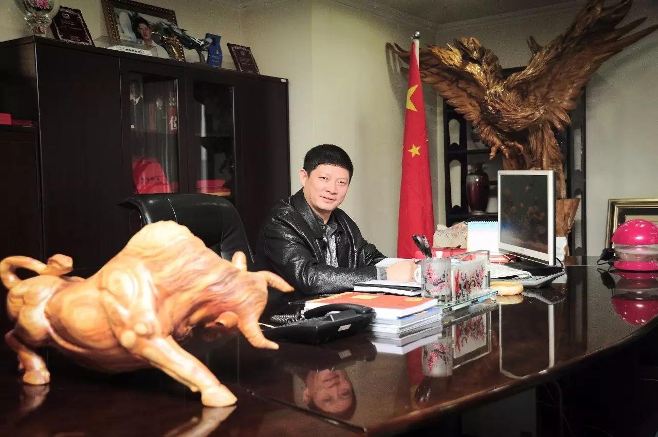 刘一手火锅创始人简介,刘一手火锅创始人刘梅有多少钱