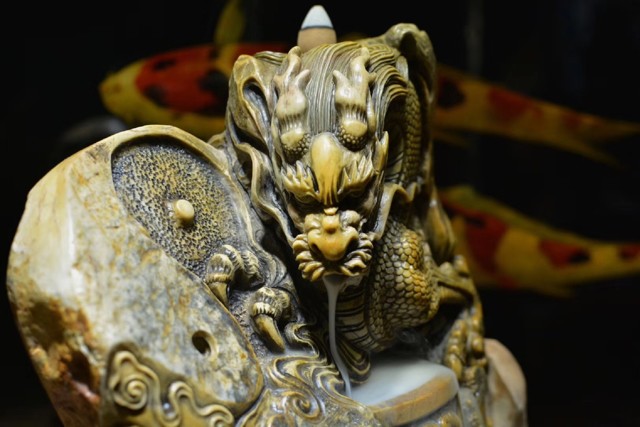 石雕真石头还是合成石,赏石与玩石区别