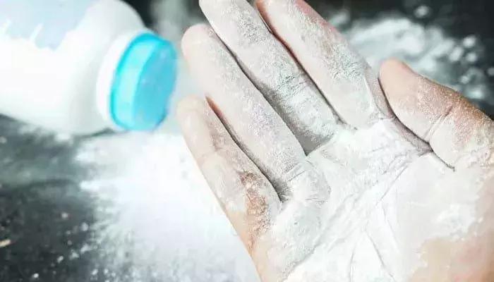 强生爽身粉含滑石粉能用吗,强生爽身粉含滑石粉吗