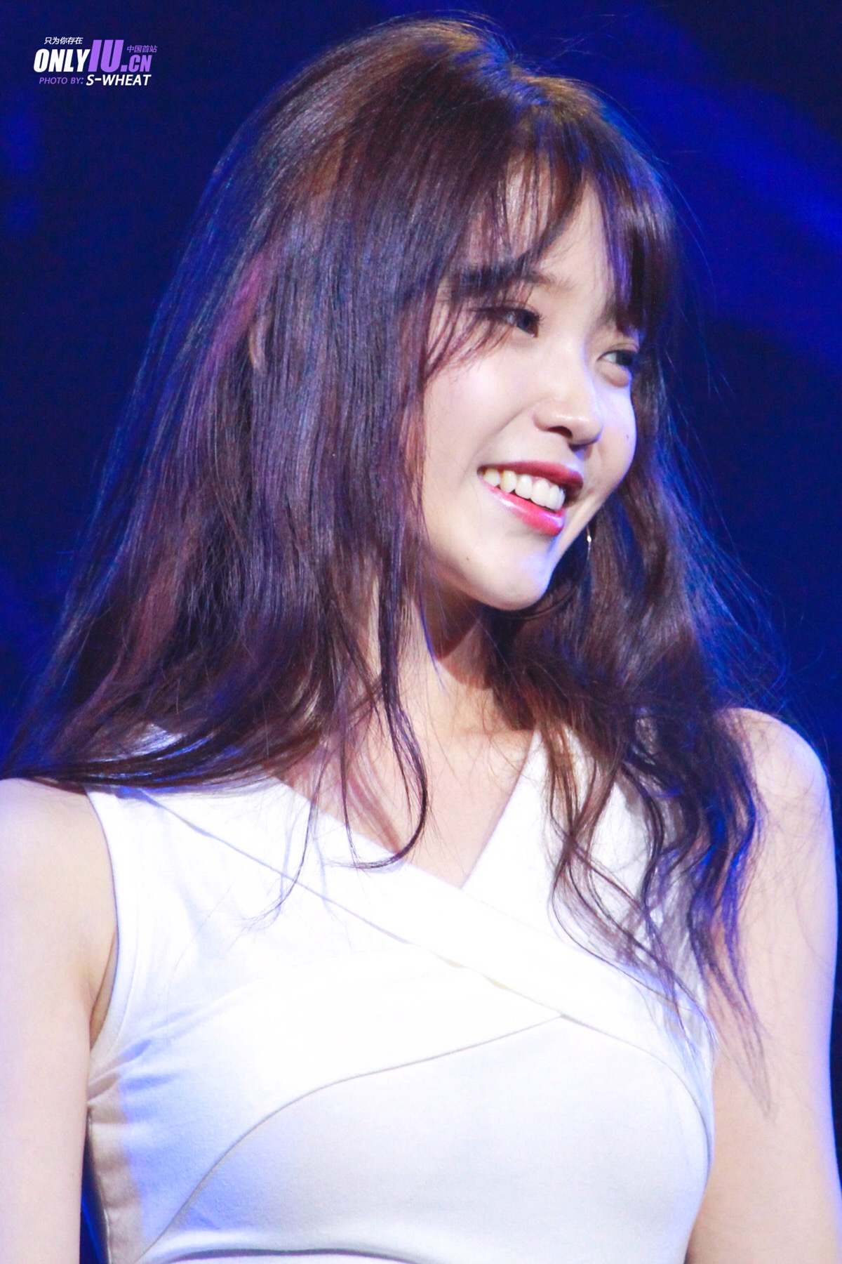 韩国李知恩iu牛仔裤,iu李知恩韩国跑男是哪一期