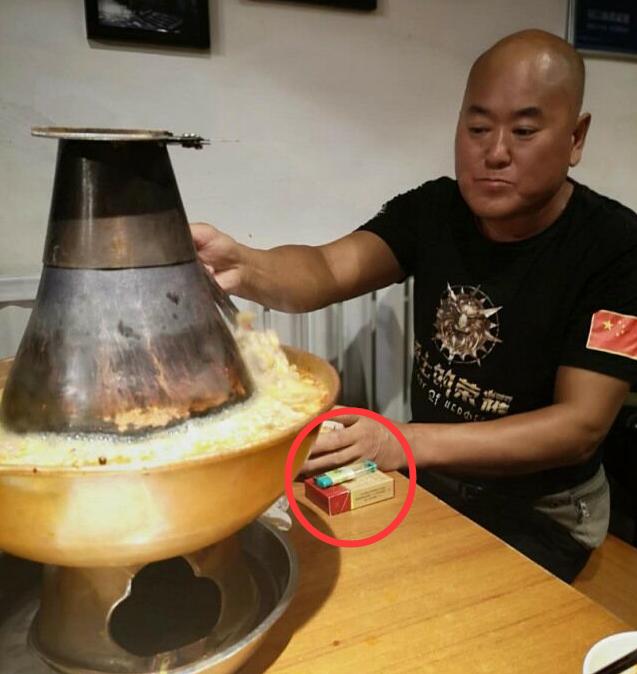 穷人玩游戏和富人玩游戏的区别,穷人玩游戏和富人玩游戏对比