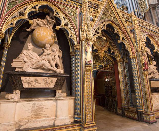 牛顿第一定律第一推动力,谁否定了牛顿的第一推动力