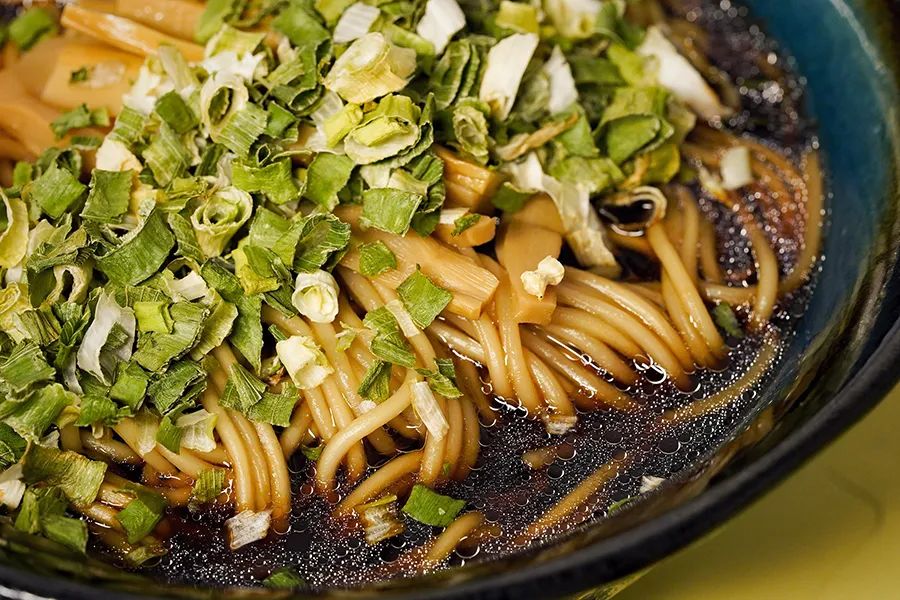 请了百万设计师的沈大成网店，我吃了个通关