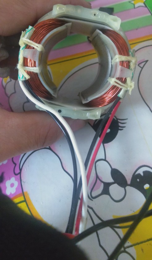 手电钻前面的夹头构造及更换,晶思达手电钻开关总成内部构造