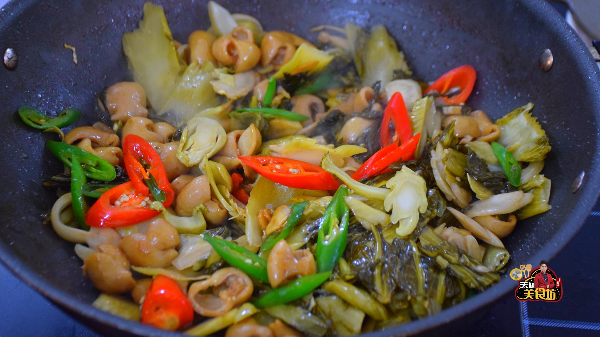 猪大肠怎样炒不会咬不动,猪大肠怎么炒才会脆