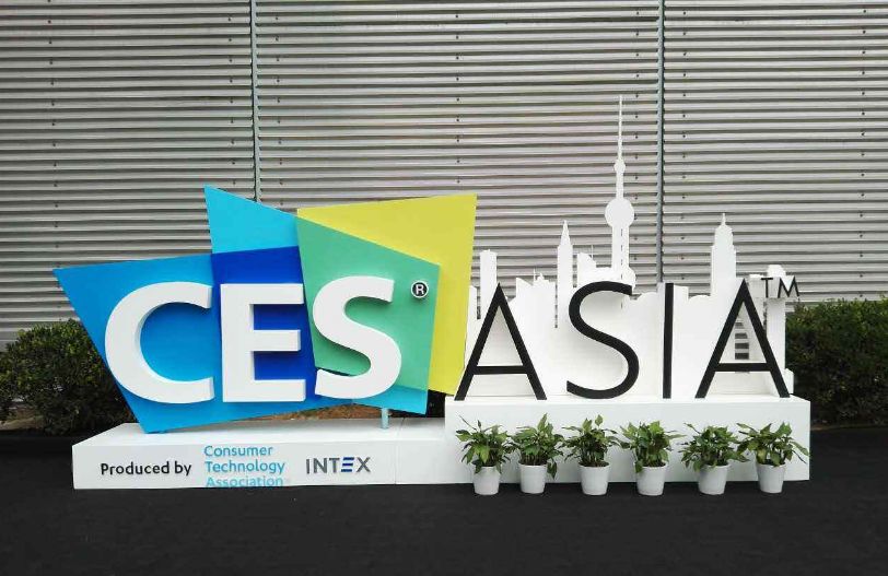 大明星确诊了，大赛事取消了，大电影硬上了，疫情下的欧美圈