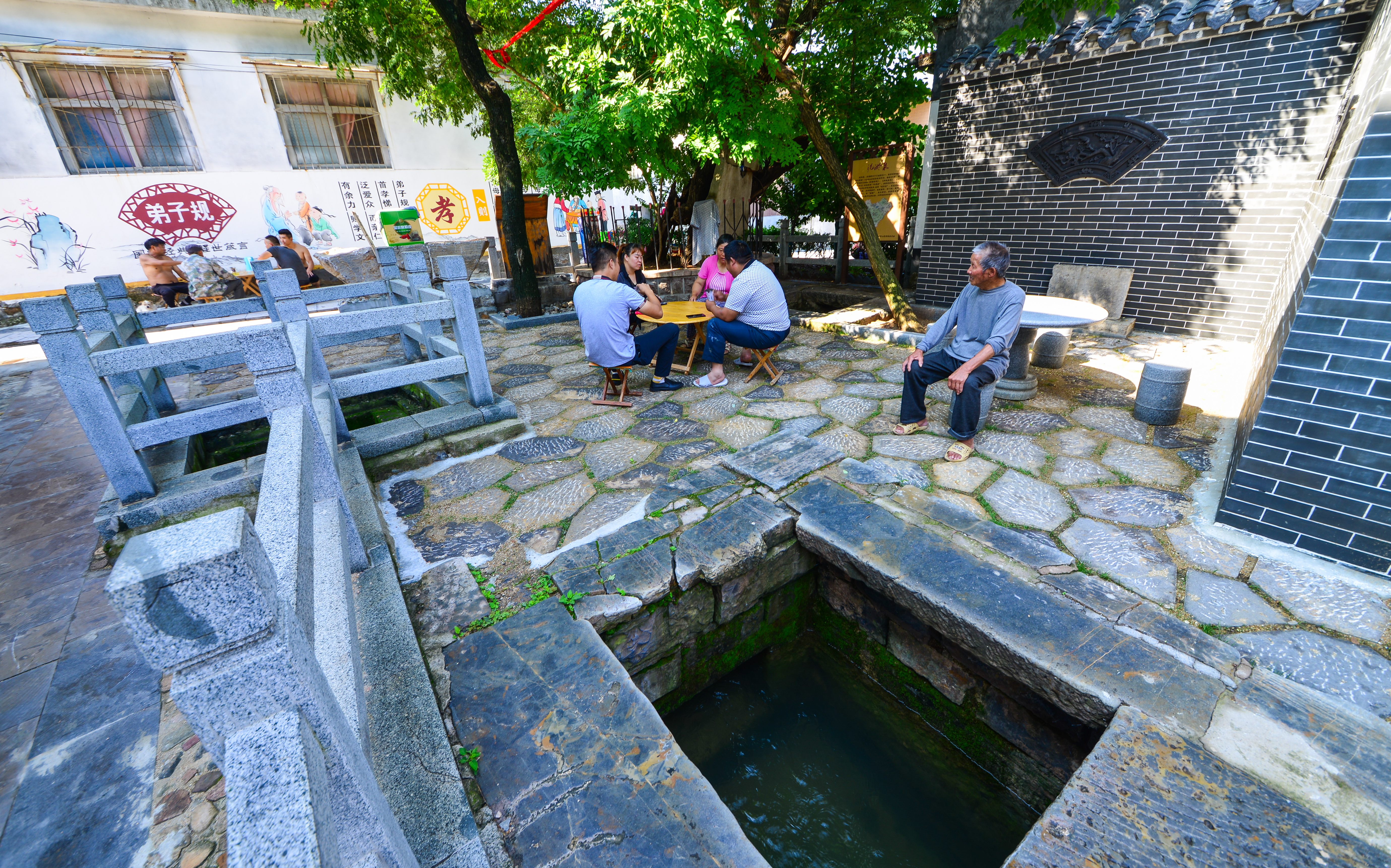 叮咚的泉水,迷人的风景,济南这个古村低调鲜为人识,却美得让人惊喜!