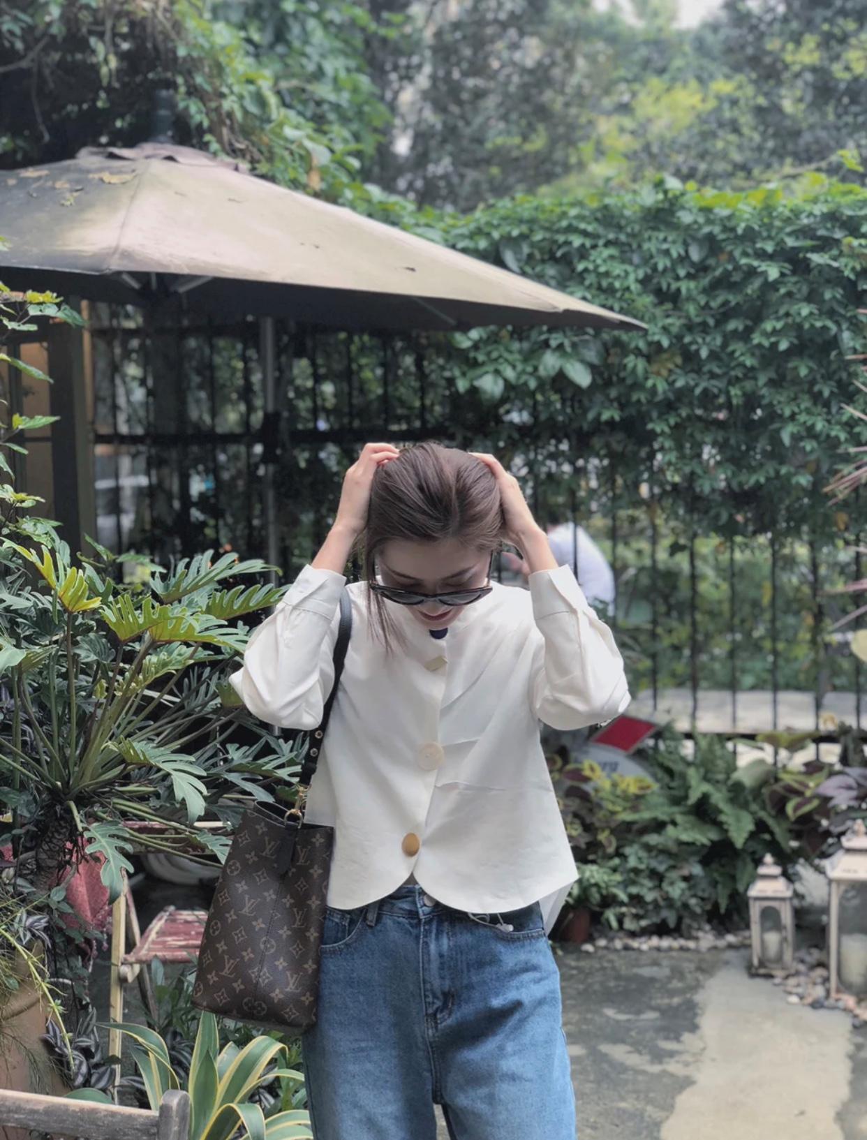 LVNÉONOÉ进得了办公室也看得了风景#