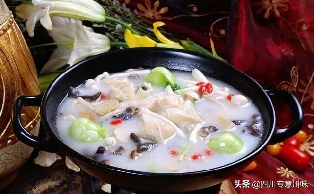 家常三鲜火锅汤的做法视频教程,最简单三鲜火锅汤底的做法