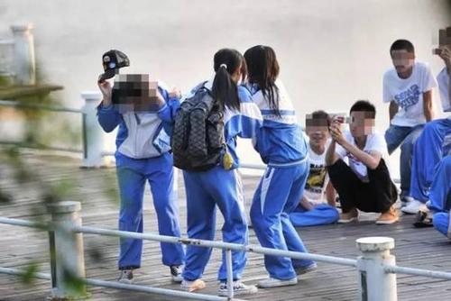 联名举报校霸,二年级班霸欺负同学家长联名举报