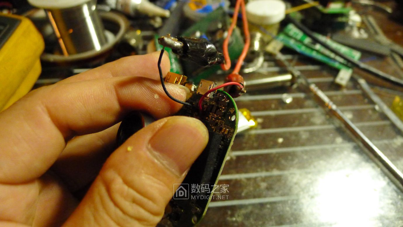 PAPAGO行车记录仪GoSafe535拆解，电源接反故障维修及思路分享