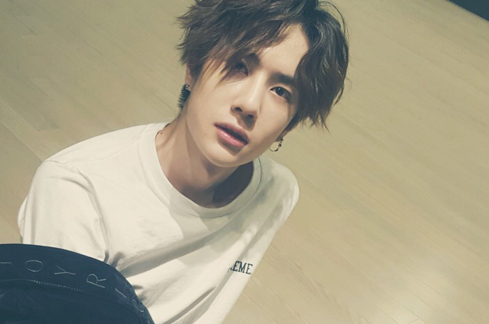 宝藏男明星肖战周深王一博蔡徐坤,谁才是顶流蔡徐坤和王一博