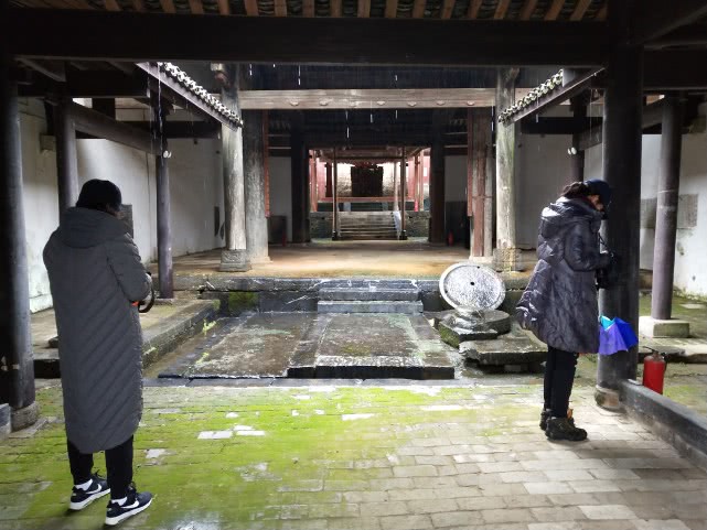 全国有几个燕窝楼,国家标志性建筑英语