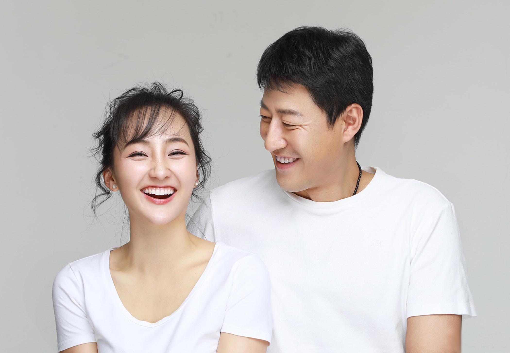 “谍战剧天王”于震：洗去“家暴男”标签，乐做3胎爸爸