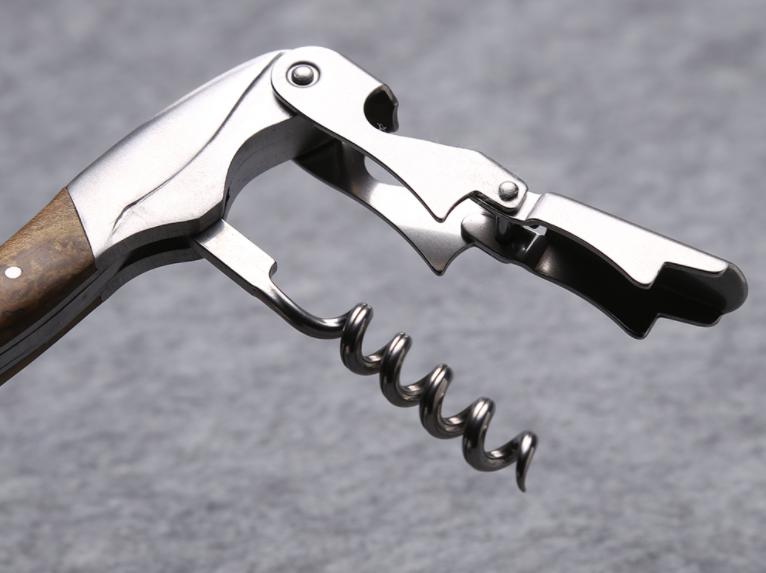 红酒开瓶器断在瓶塞子了怎么办,红酒开瓶塞断了怎么办