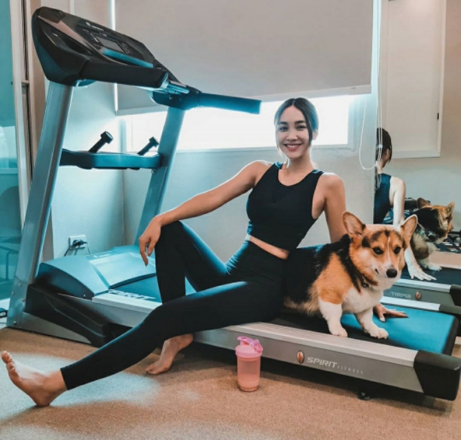 邱敏敏朱一龙拍摄花絮,邱敏敏朱一龙合影