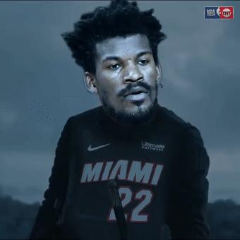 库兹马为什么离谱不看人传球,库兹马为什么不给普尔传球