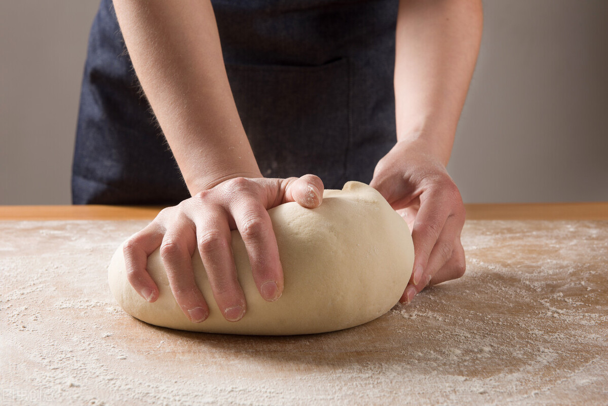 酵母泡打粉小苏打发面有什么区别,酵母泡打粉小苏打碱的用法和区别