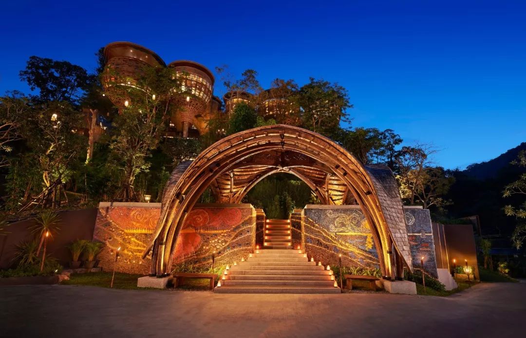 这份出游指南请收好,这份旅游攻略将带您云端邂逅广西