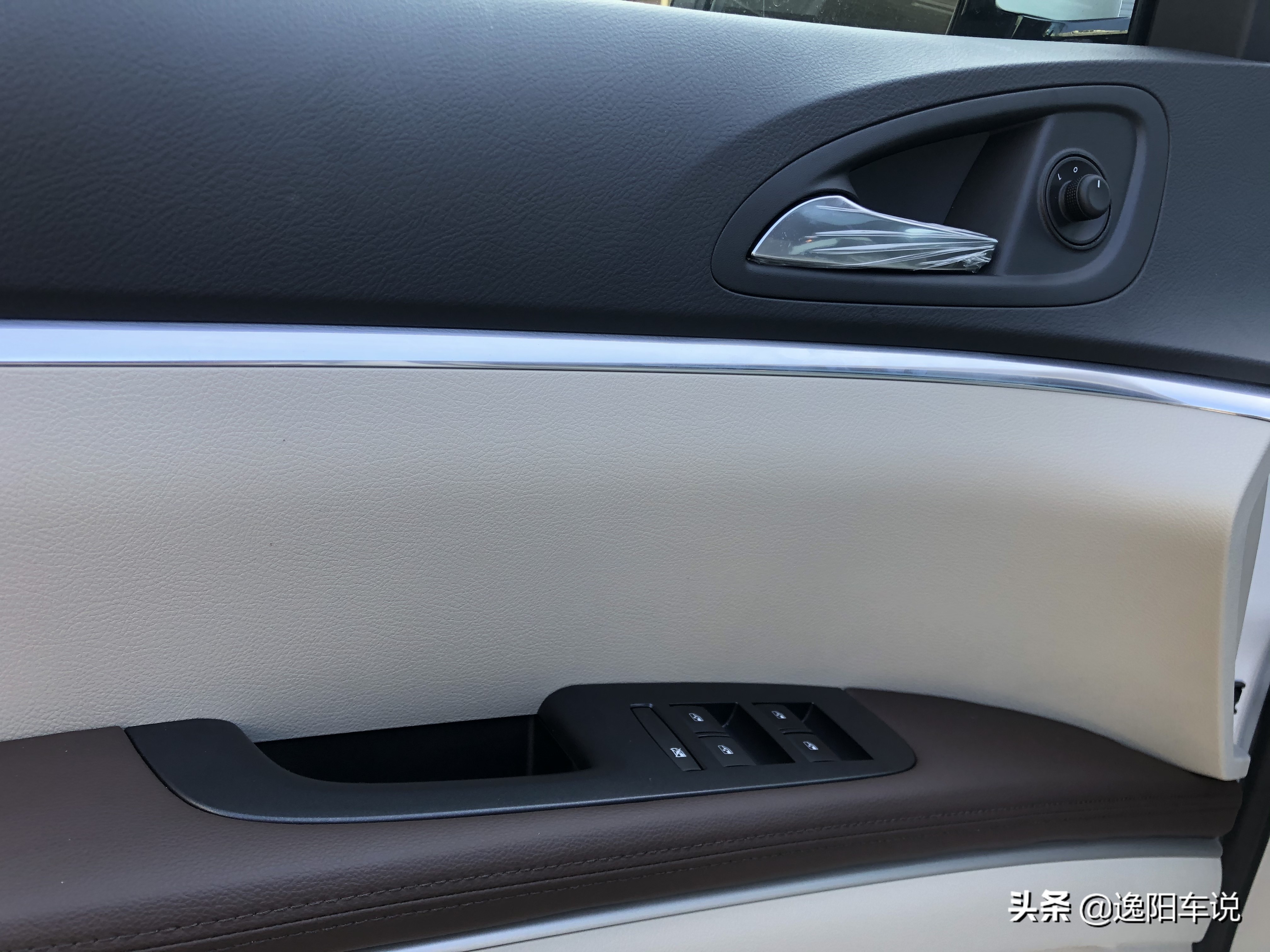 别克胖头鱼gl8哪一款值得买,别克gl8胖头鱼白色